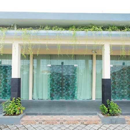 V Canggu Dormitory Esterno foto