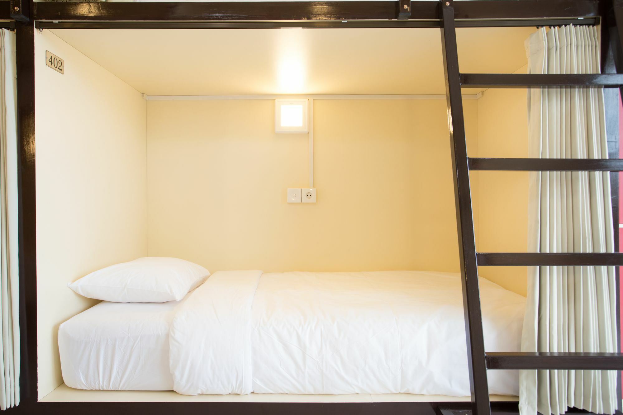 V Canggu Dormitory Esterno foto